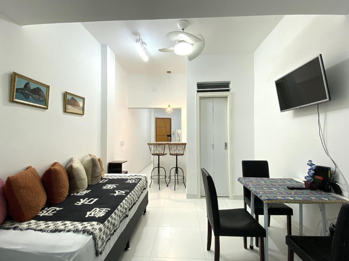 M100 - Flat A 3 Minutos Da De Copacabana Apartment *